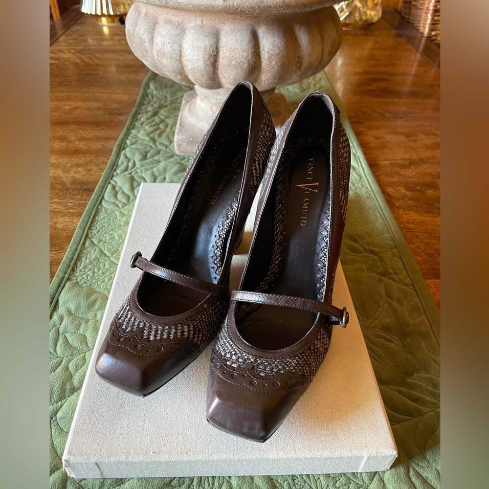 Vince Camuto NWOT Dark Brown Tweed Mary Jane Heels